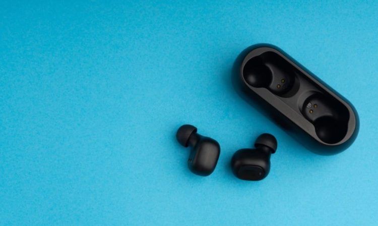 7 Things to Know Before You Choose Earbuds